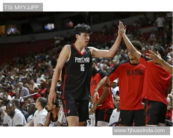 姚明球衣艺术创作展现篮球精神与文化传承的完美结合