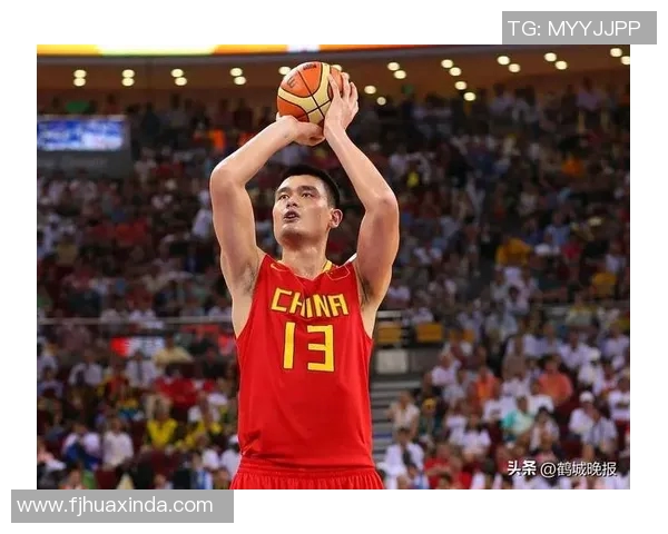 姚明巴掌脸背后的故事与篮球生涯的完美结合解析