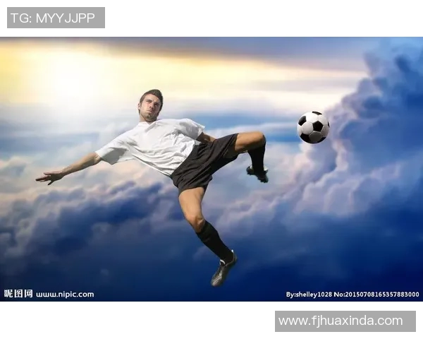 足球明星精选图片展示让你领略球场风采与个人魅力